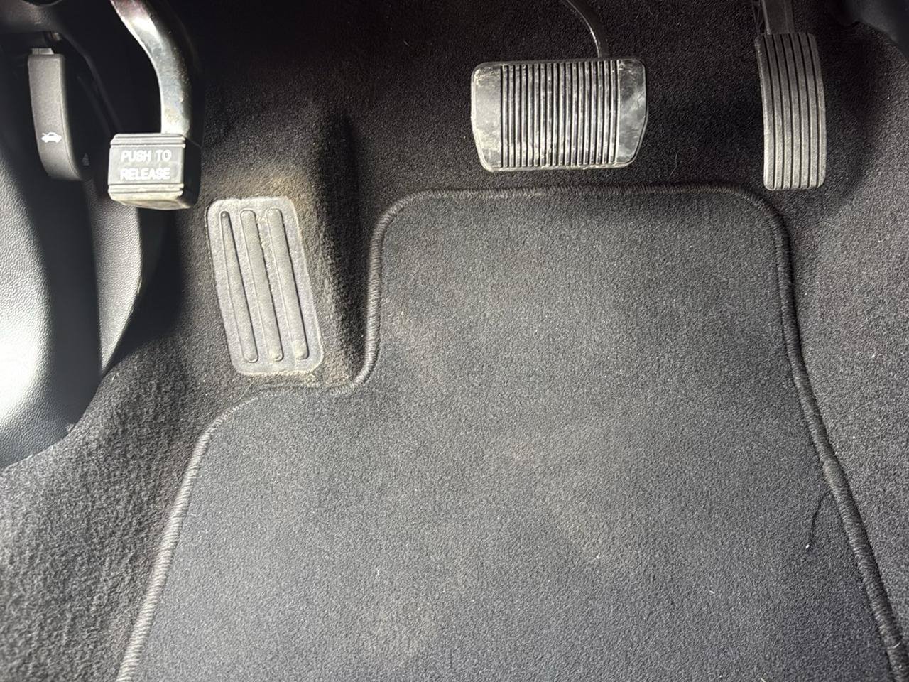 Used 2020 Dodge Journey SE w/ SE Popular Equipment Group FWD image 36