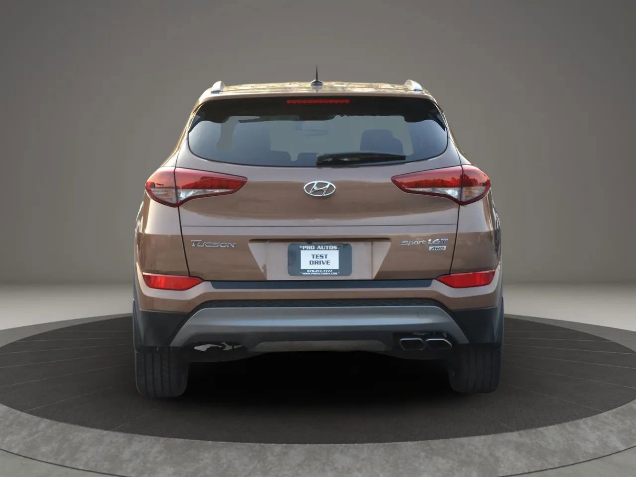 Used 2016 Hyundai Tucson Sport image 11
