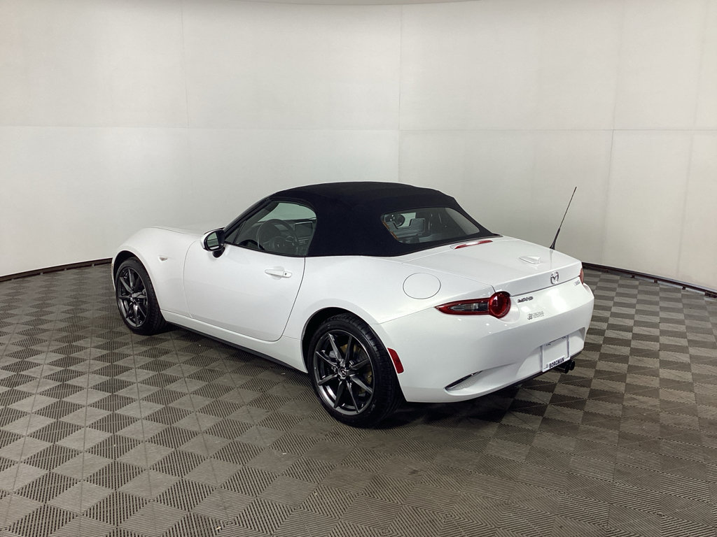 Used 2016 MAZDA MX-5 Miata Grand Touring RWD image 4