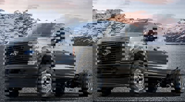 New 2025 Ford F550 4x4 Crew Cab Super Duty image 1