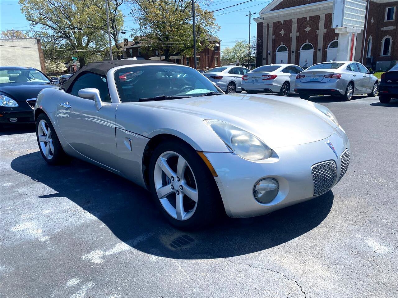 Used 2008 Pontiac Solstice Convertible w/ Preferred Package image 3