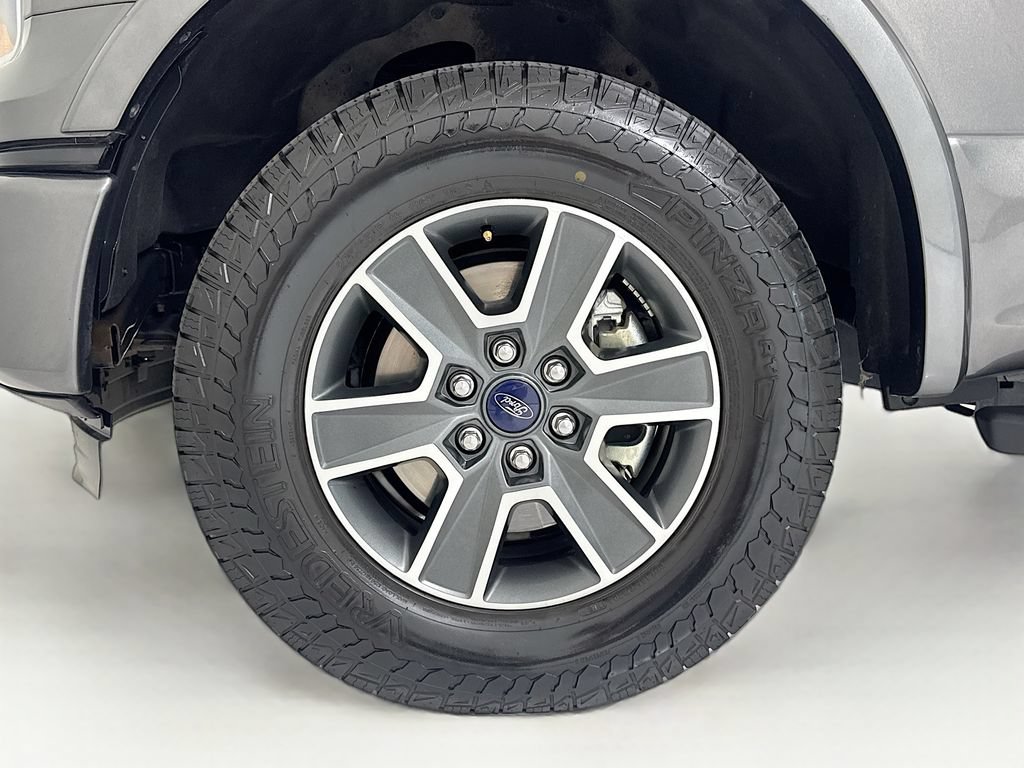 Used 2016 Ford F150 XLT w/ Equipment Group 302A Luxury AWD/4WD image 28