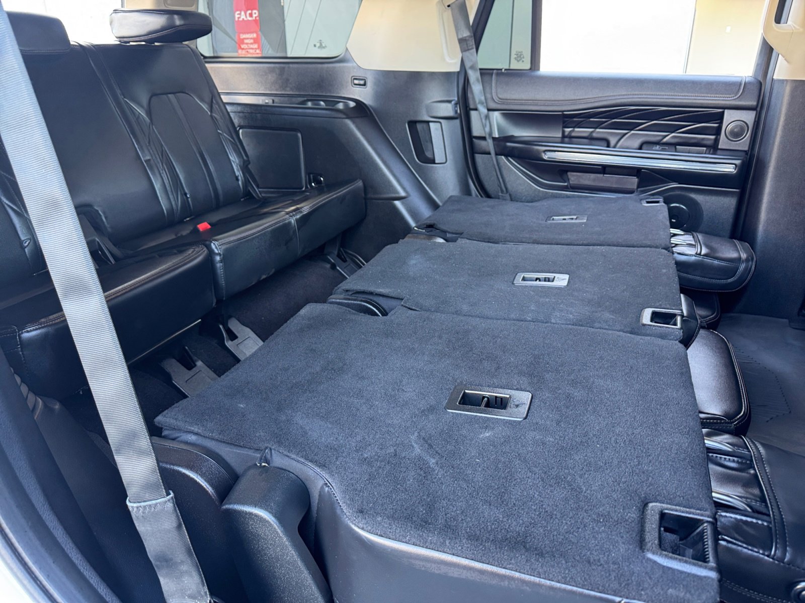 Used 2019 Ford Expedition Platinum image 35