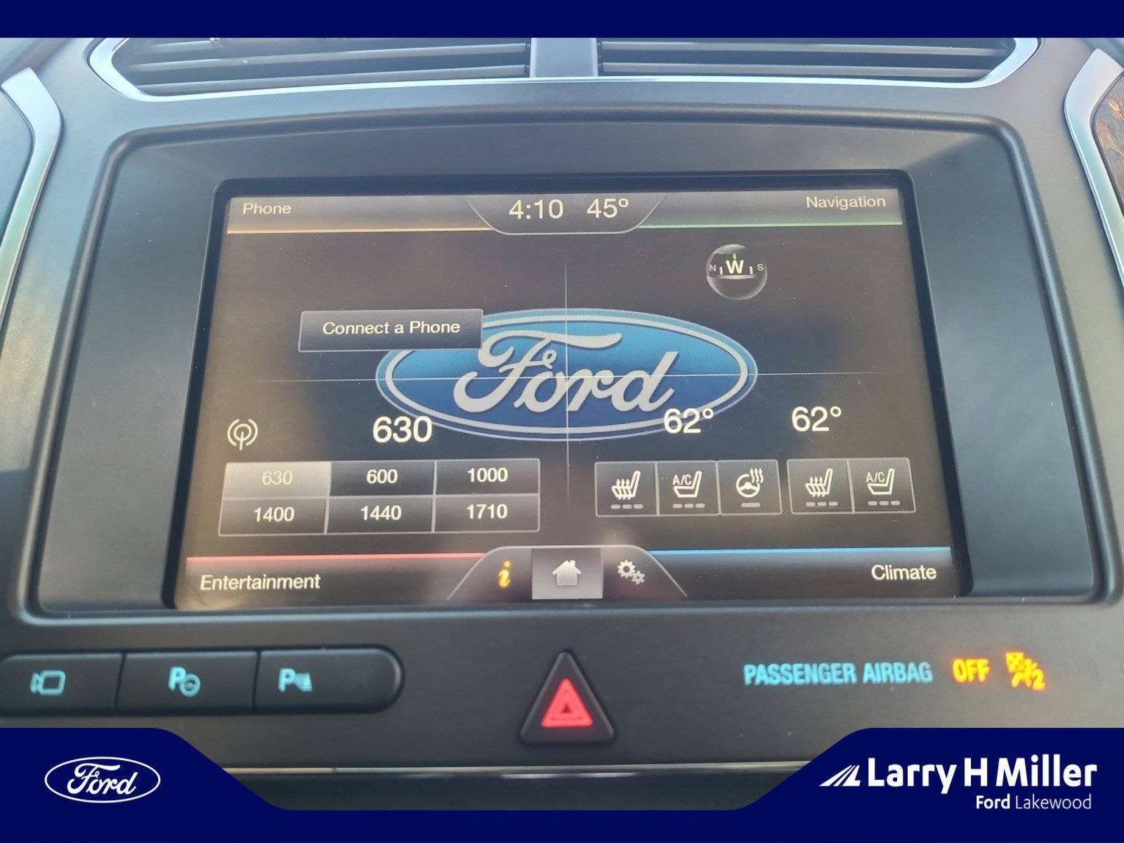 Used 2016 Ford Explorer Platinum image 27