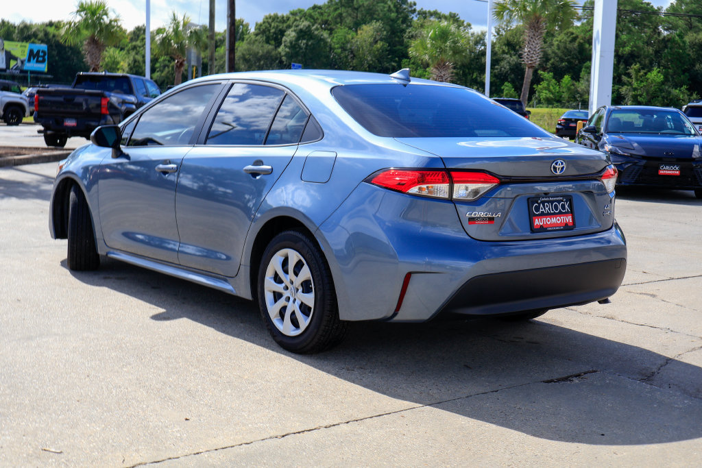 Used 2025 Toyota Corolla LE w/ Convenience Package FWD image 21