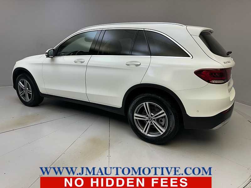 Used 2021 Mercedes-Benz GLC 300 4MATIC image 3