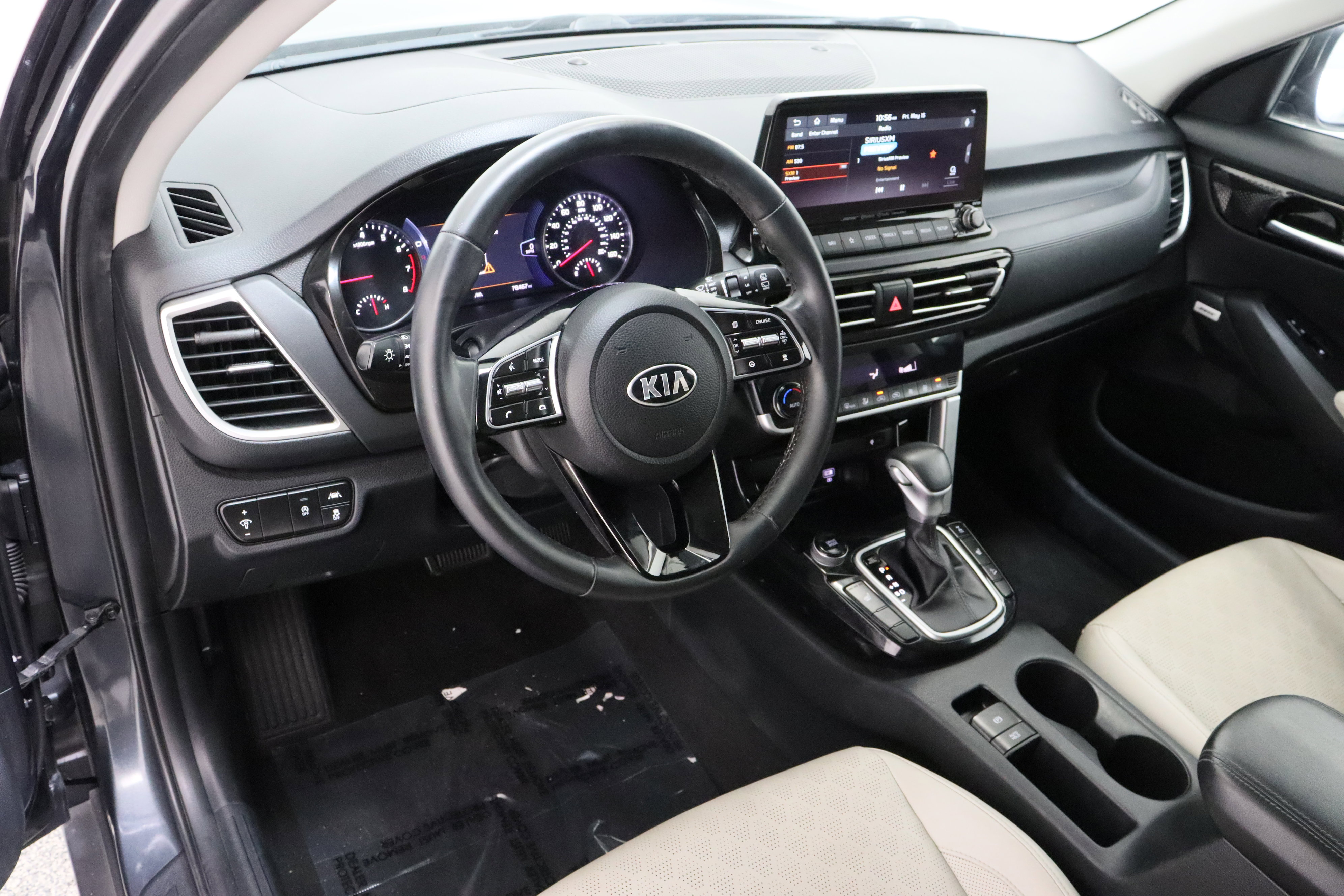 Used 2021 Kia Seltos SX w/ SX Sunroof Package AWD/4WD image 14