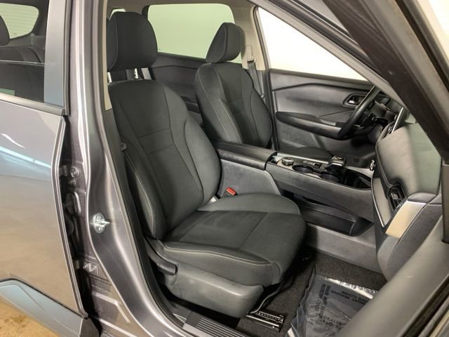 Used 2024 Nissan Rogue S AWD/4WD image 36