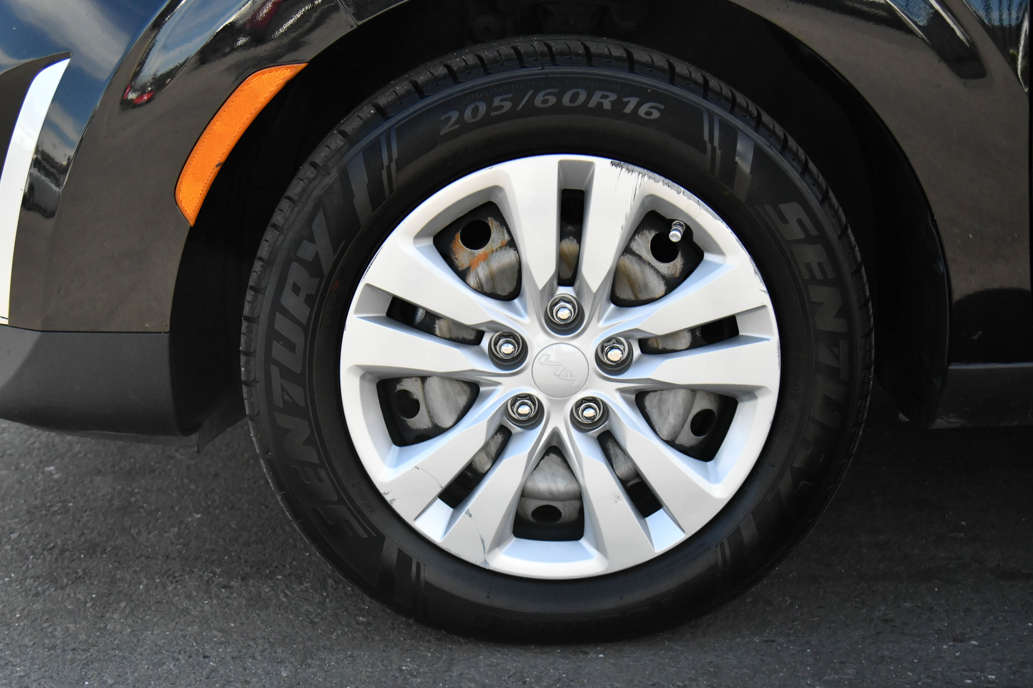 Used 2023 Kia Soul LX image 12