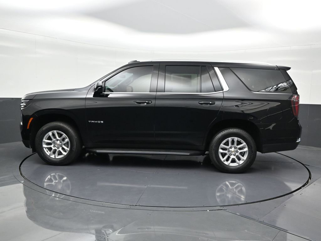 Used 2025 Chevrolet Tahoe LS image 2