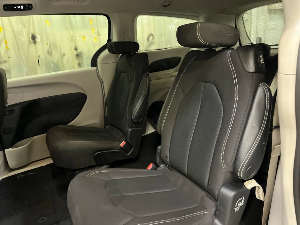 Used 2023 Chrysler Voyager LX FWD image 23