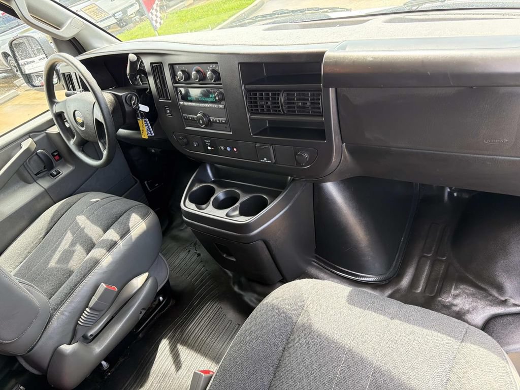 Used 2024 Chevrolet Express 2500 w/ Driver Convenience Package RWD image 16