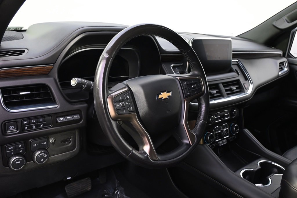 Used 2023 Chevrolet Suburban High Country image 11