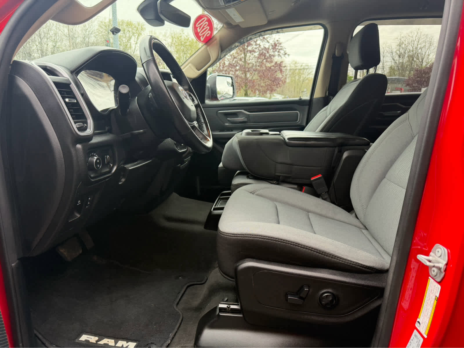 Used 2020 RAM 1500 Big Horn AWD/4WD image 14