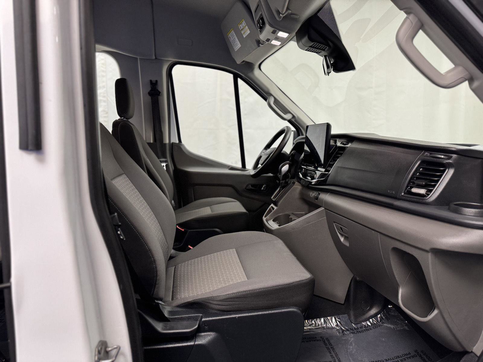 Used 2023 Ford Transit 350 XLT RWD image 22