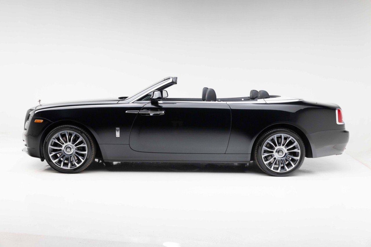 Used 2019 Rolls-Royce Dawn RWD image 15