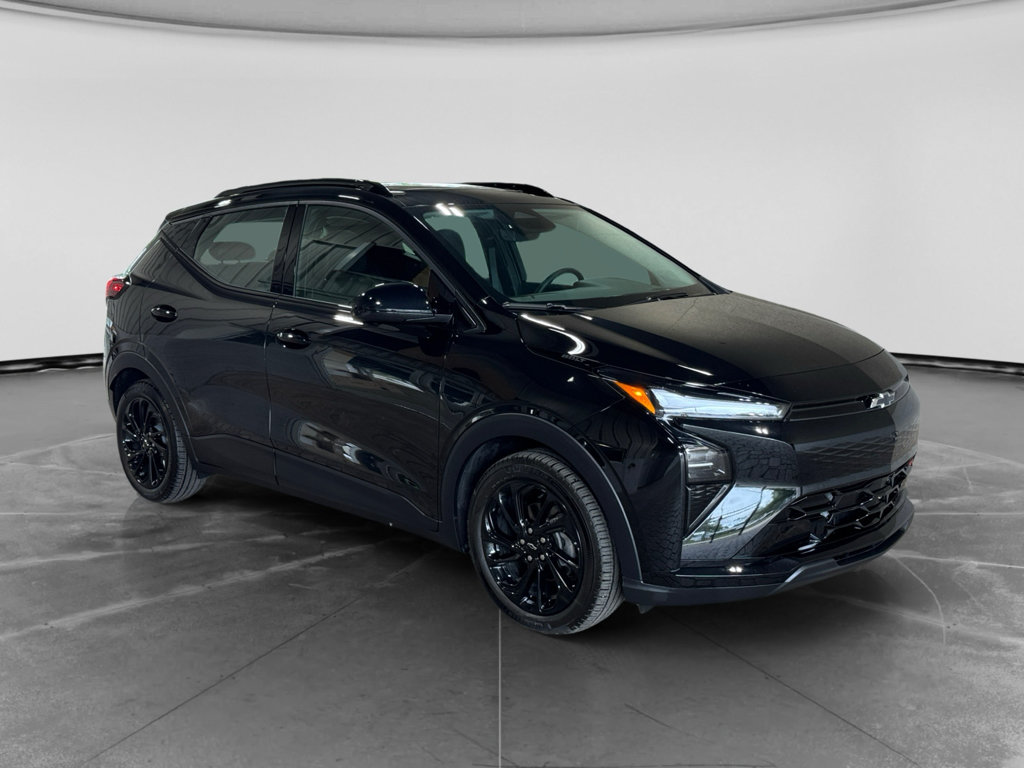 Used 2027 Chevrolet Bolt RS w/ Technology Package FWD image 4