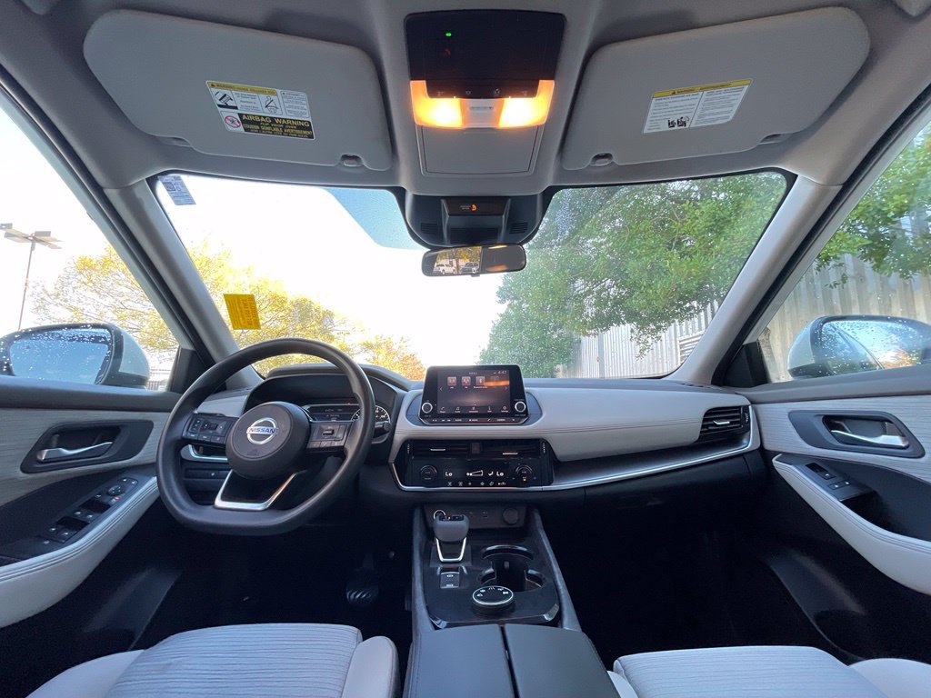 Used 2021 Nissan Rogue SV AWD/4WD image 29