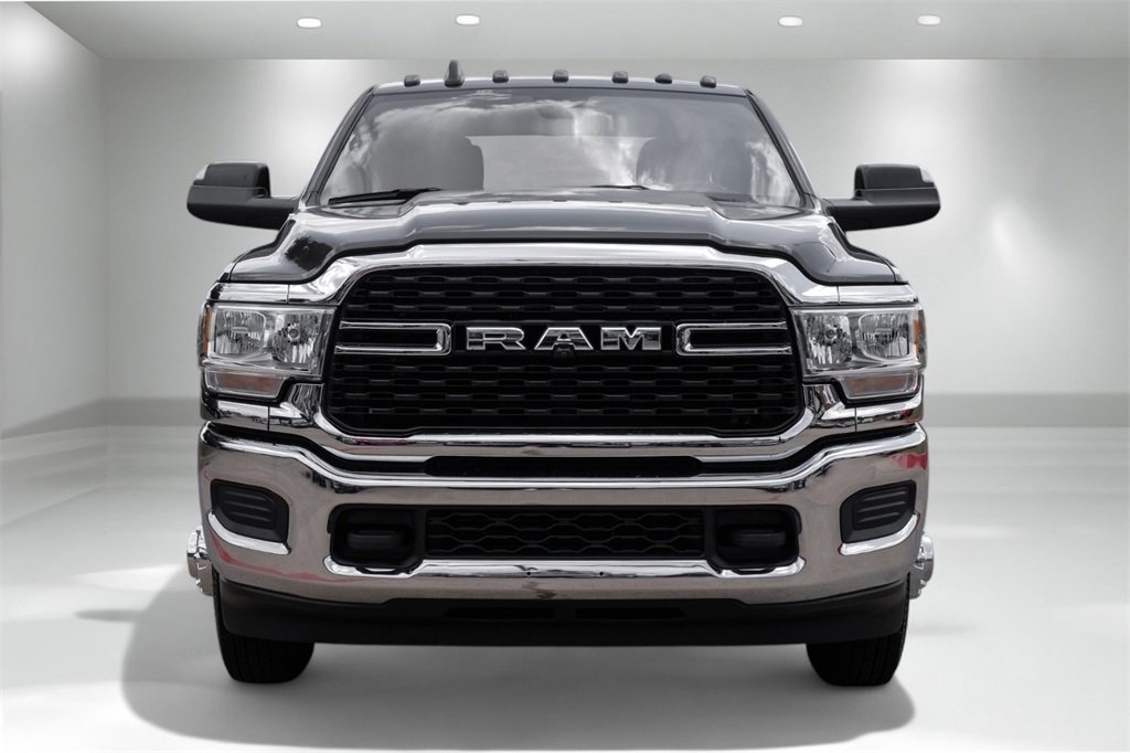Used 2022 RAM 3500 Tradesman w/ Max Tow Package image 4