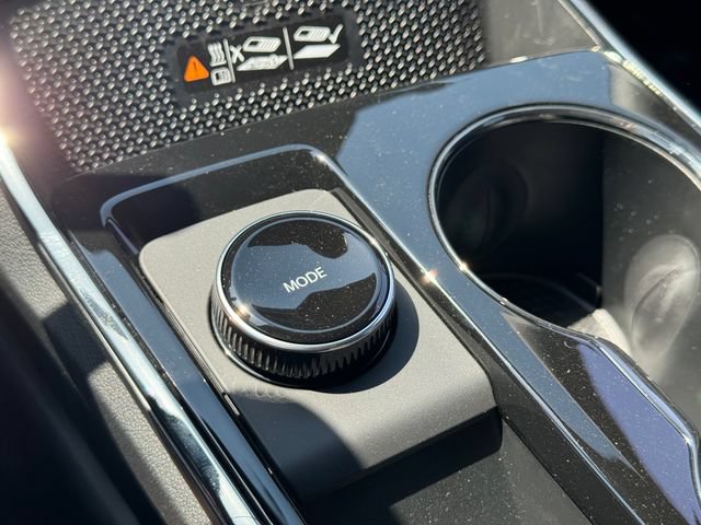 New 2027 Chevrolet Equinox RS w/ Safety and Technology Package FWD image 18