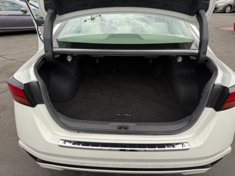 Used 2019 Nissan Altima 2.5 Platinum AWD/4WD image 23
