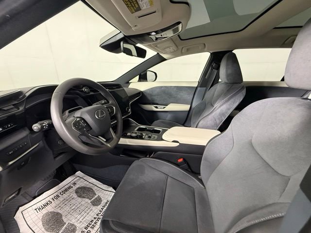 Used 2023 Lexus RZ 450e Premium w/ Accessory Package (2T) AWD/4WD image 5