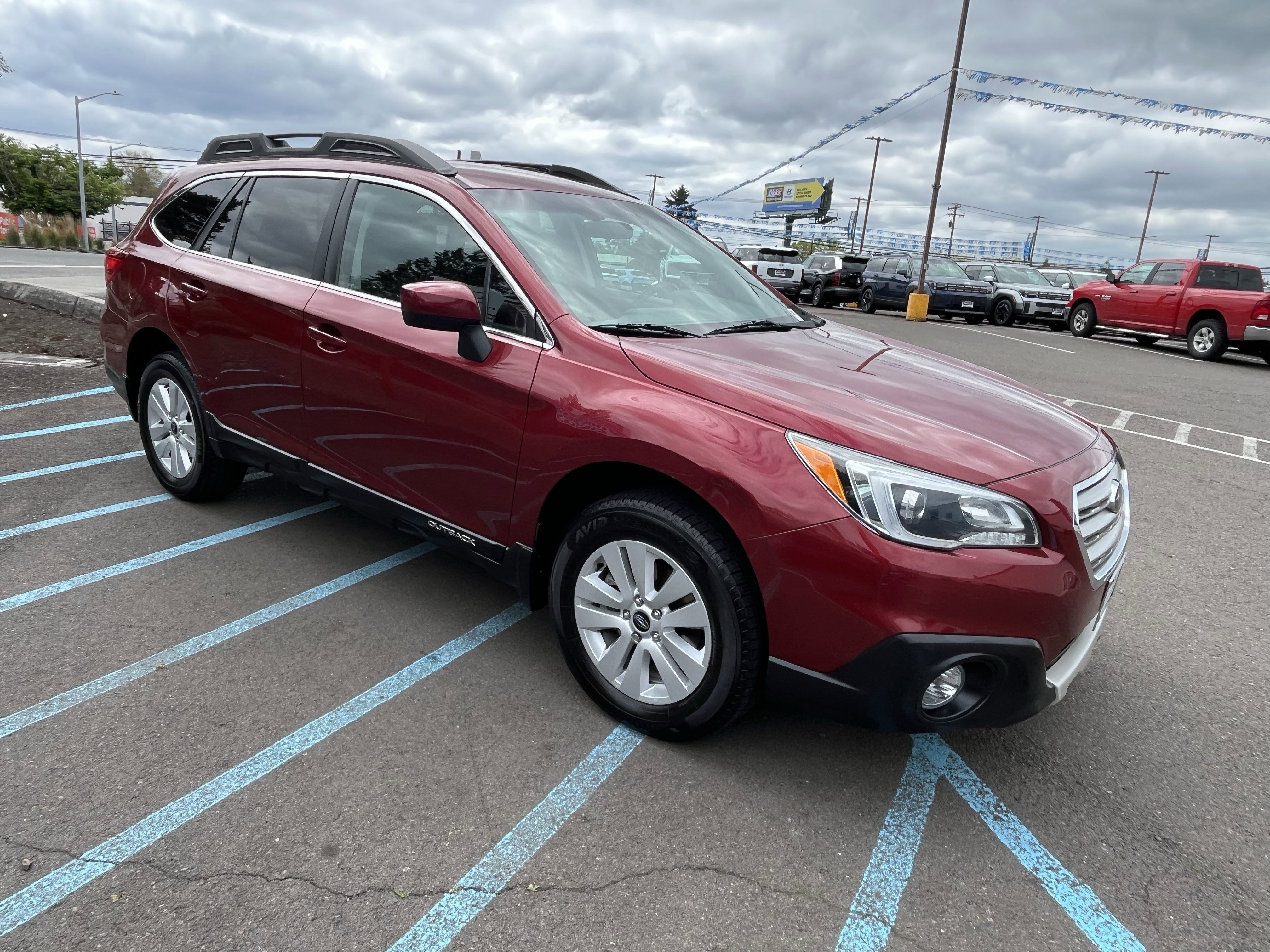 Used 2015 Subaru Outback 2.5i Premium AWD/4WD image 7