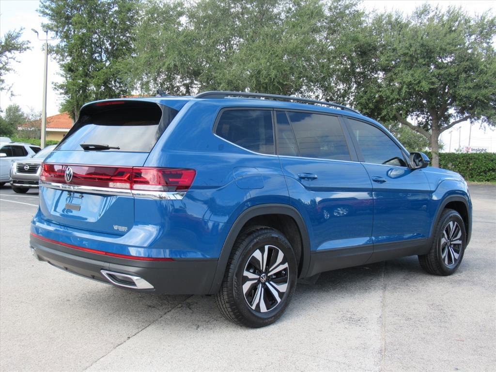 Used 2025 Volkswagen Atlas SE image 4