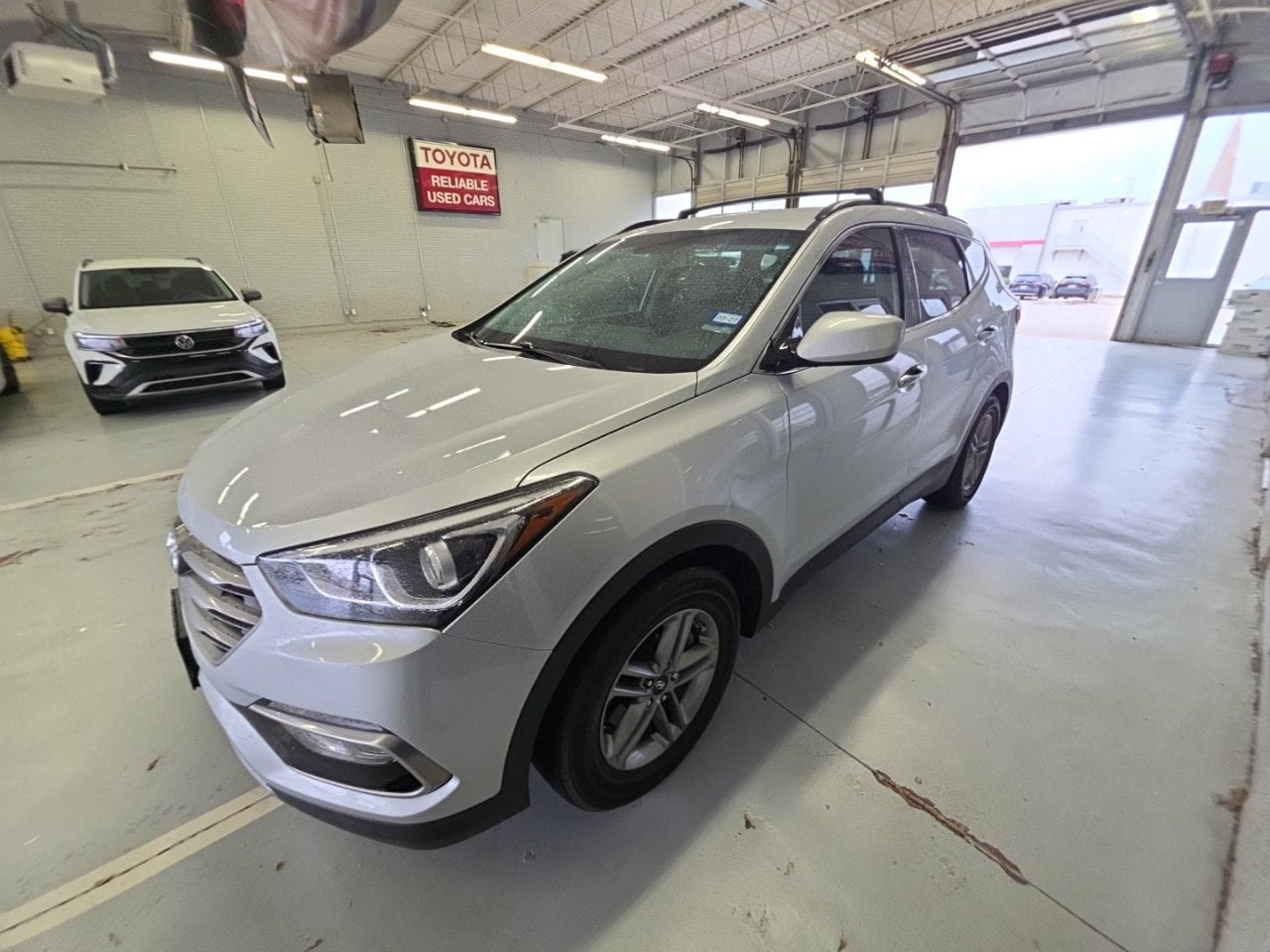 Used 2017 Hyundai Santa Fe Sport FWD image 3