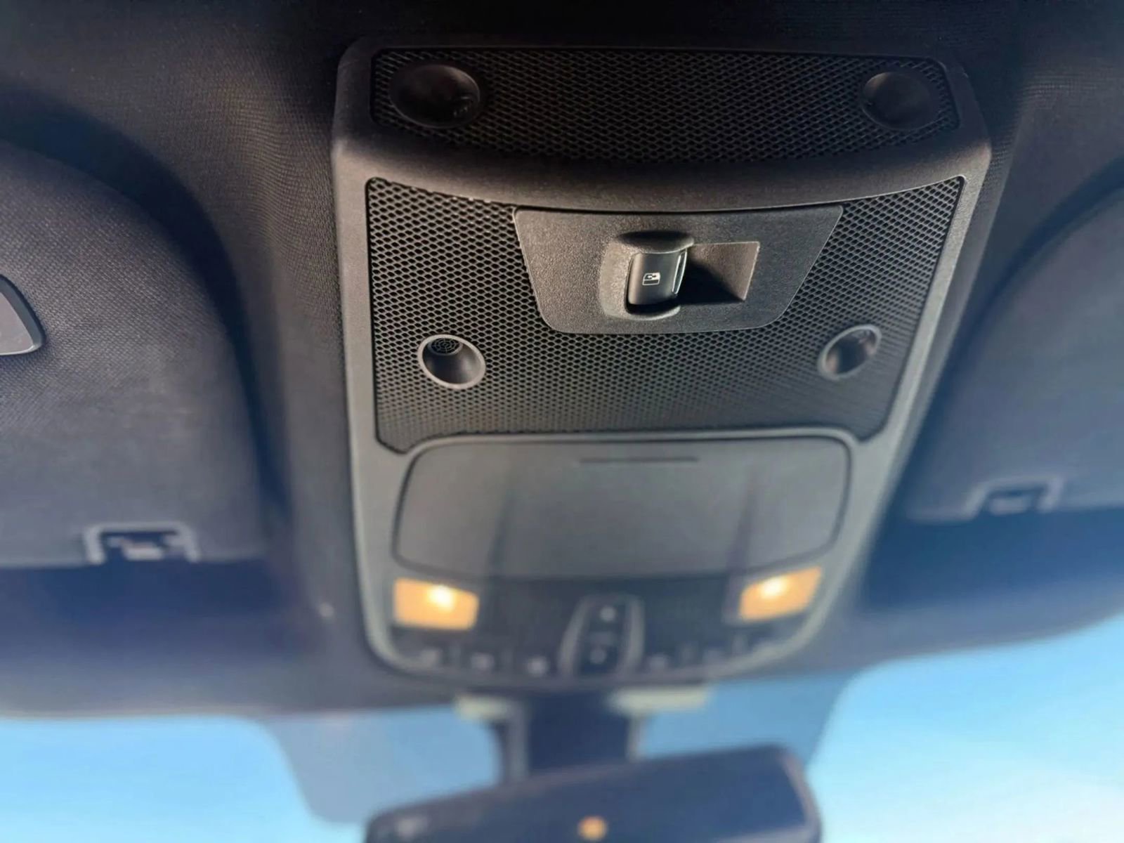 Used 2017 Ford F150 Platinum w/ Equipment Group 701A Luxury image 39