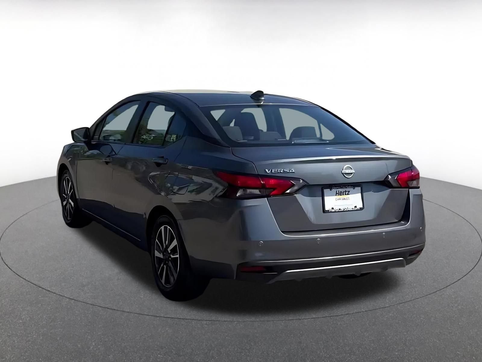 Used 2025 Nissan Versa SV FWD image 11