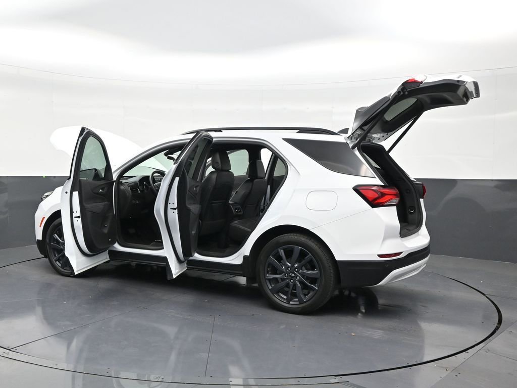 Used 2024 Chevrolet Equinox RS w/ RS Leather Package FWD image 31