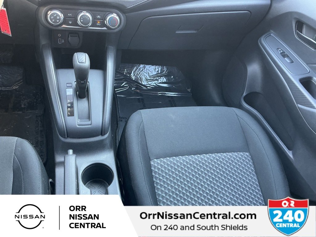Used 2024 Nissan Versa S w/ S Plus Package image 24