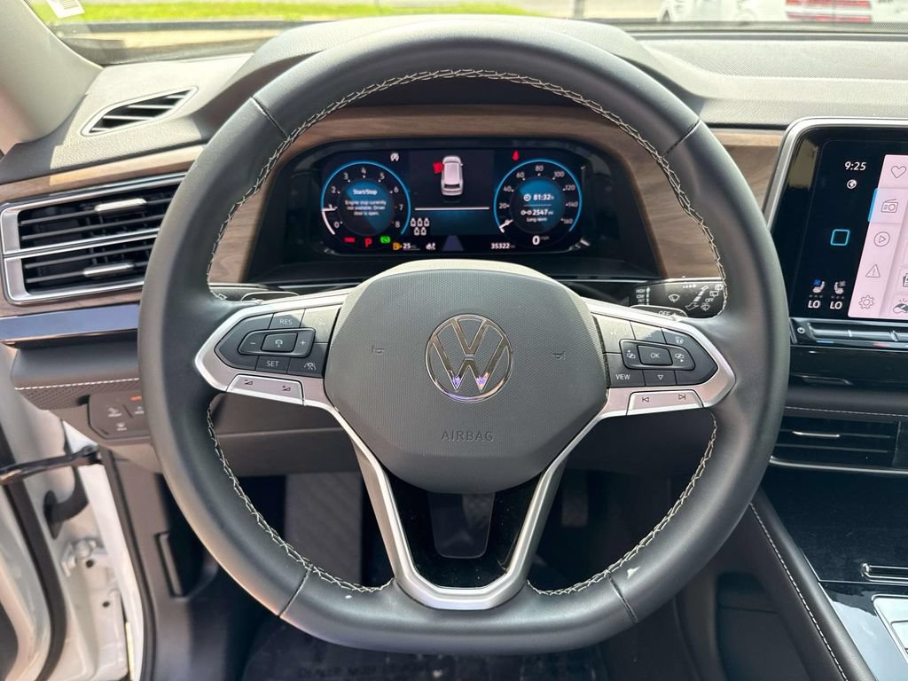 Used 2025 Volkswagen Atlas SE FWD image 20