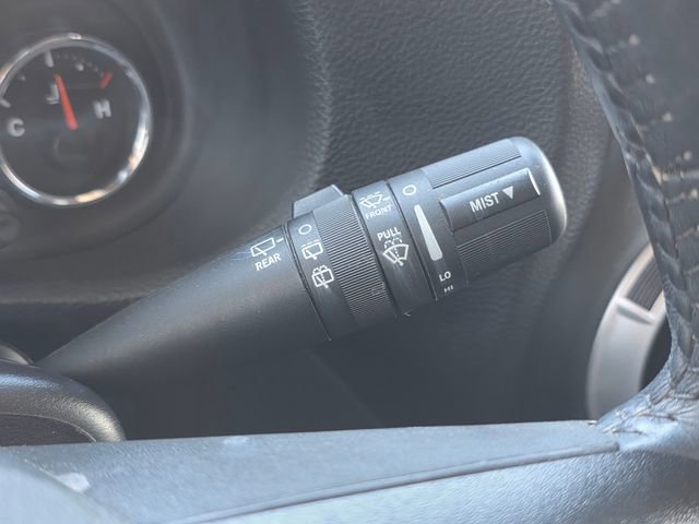 Used 2016 Jeep Wrangler Unlimited Sahara w/ Connectivity Group image 32