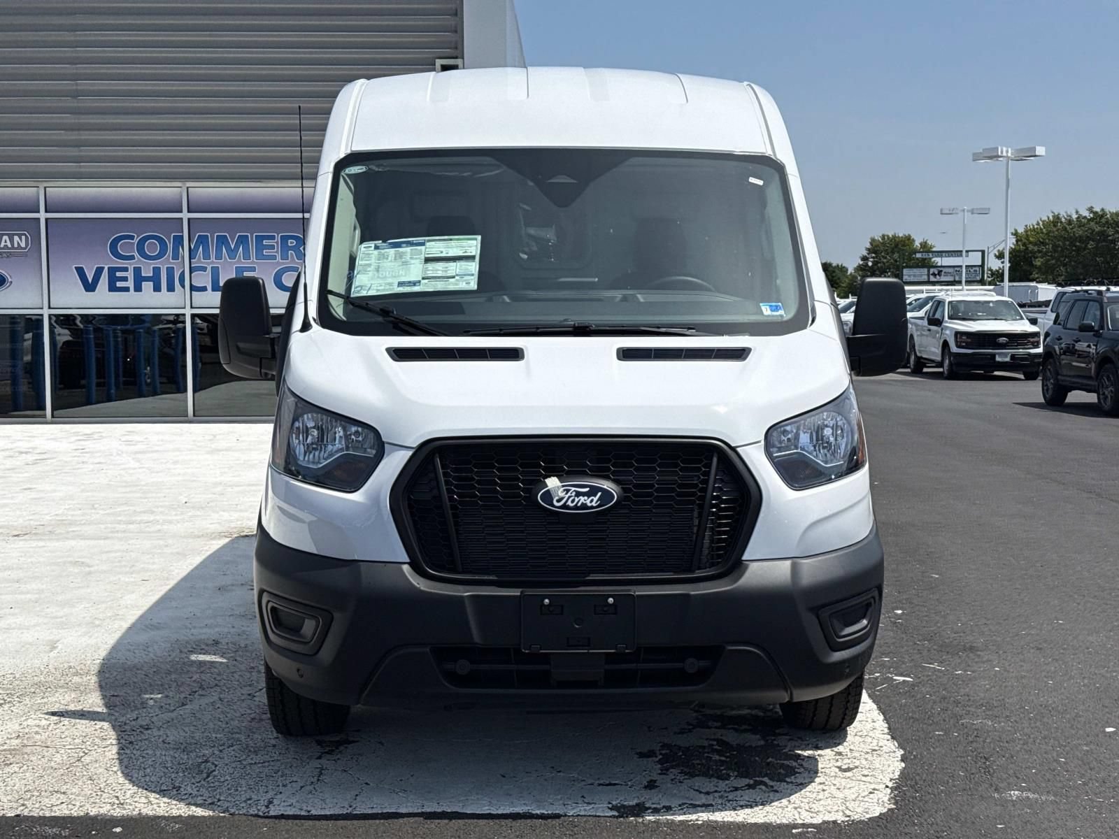 New 2026 Ford Transit 250 148 Medium Roof w/ Load Area Protection Package RWD image 8