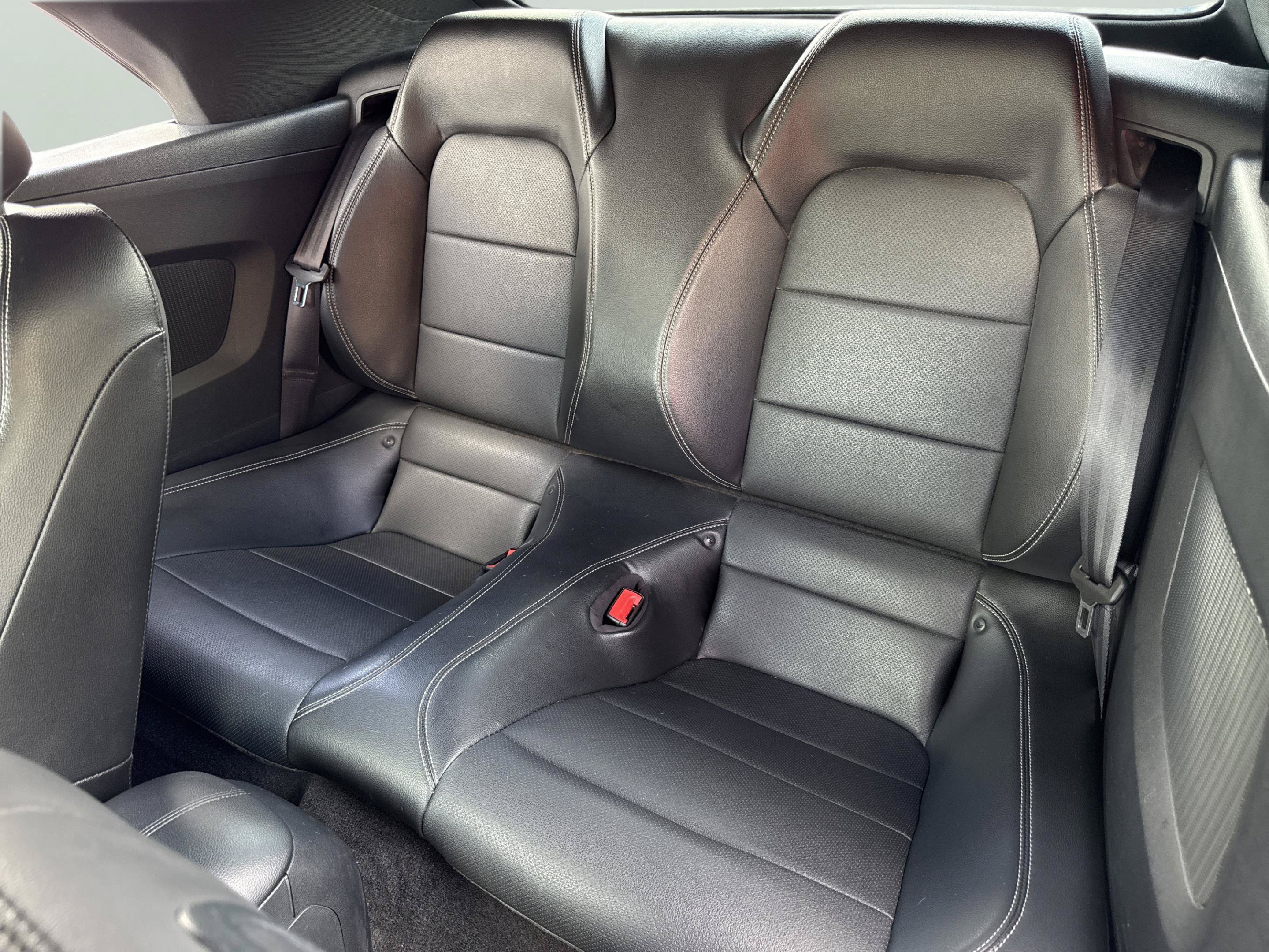 Used 2018 Ford Mustang GT Premium w/ Black Accent Package RWD image 22