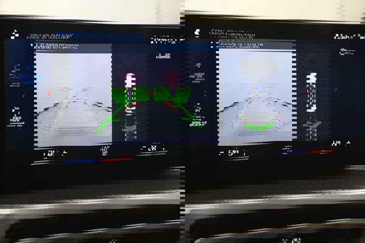 Used 2023 BMW M2 w/ Lighting Package image 10