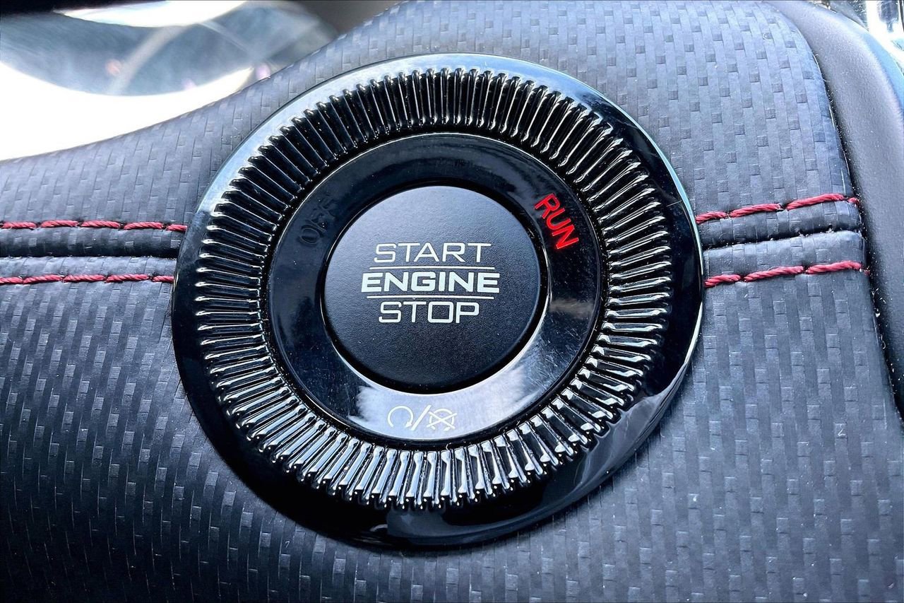 Used 2024 Jeep Compass Trailhawk image 27