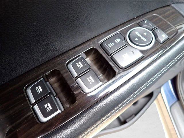 Used 2020 Kia Sorento S image 14