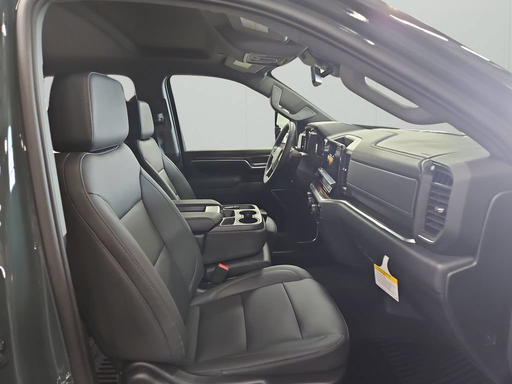 New 2026 Chevrolet Silverado 3500 LT w/ Trail Boss Package AWD/4WD image 32