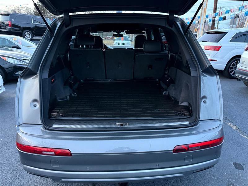Used 2017 Audi Q7 3.0T Premium Plus image 40