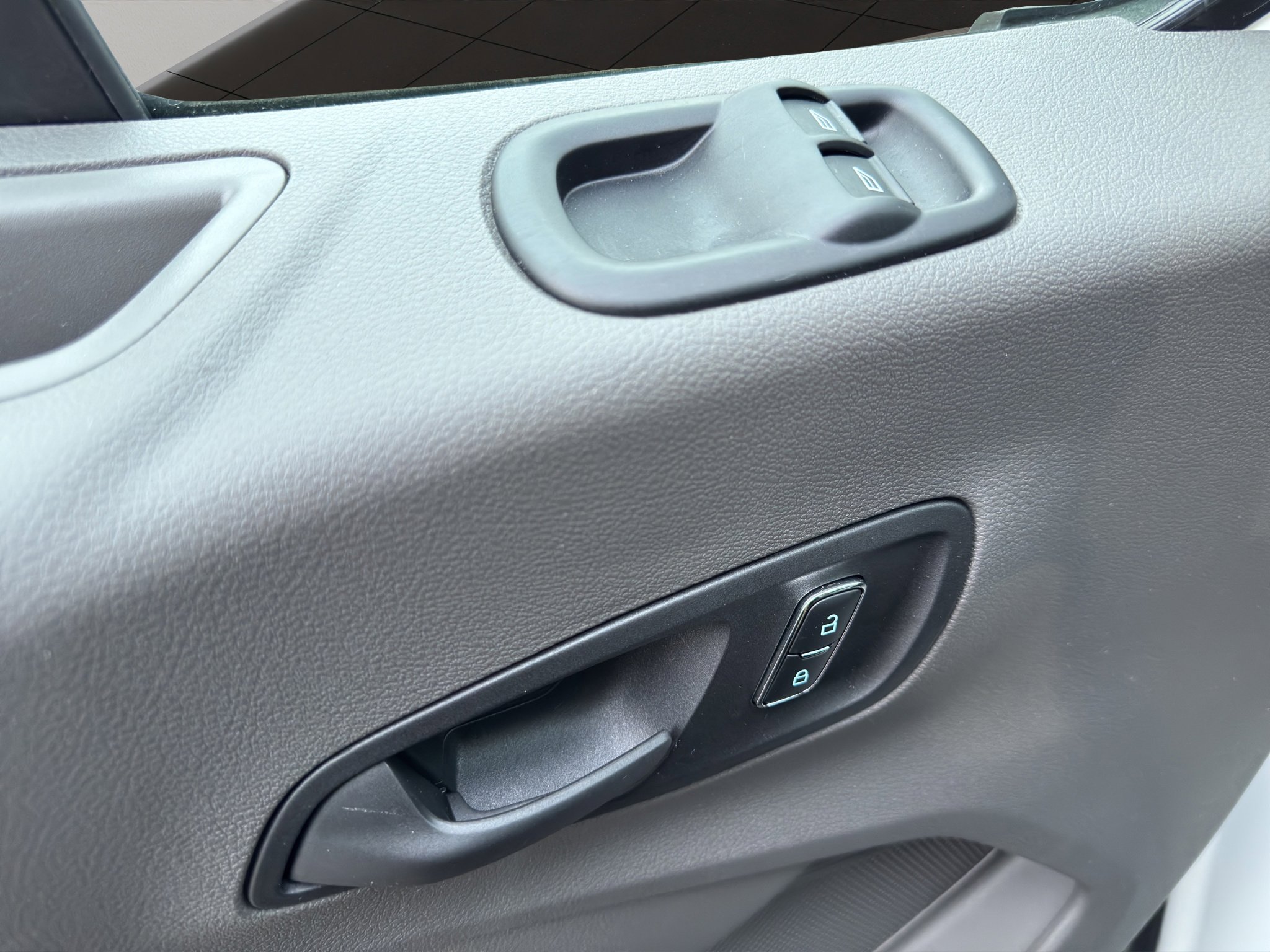 Used 2025 Ford Transit 250 148 Medium Roof w/ Load Area Protection Package image 12