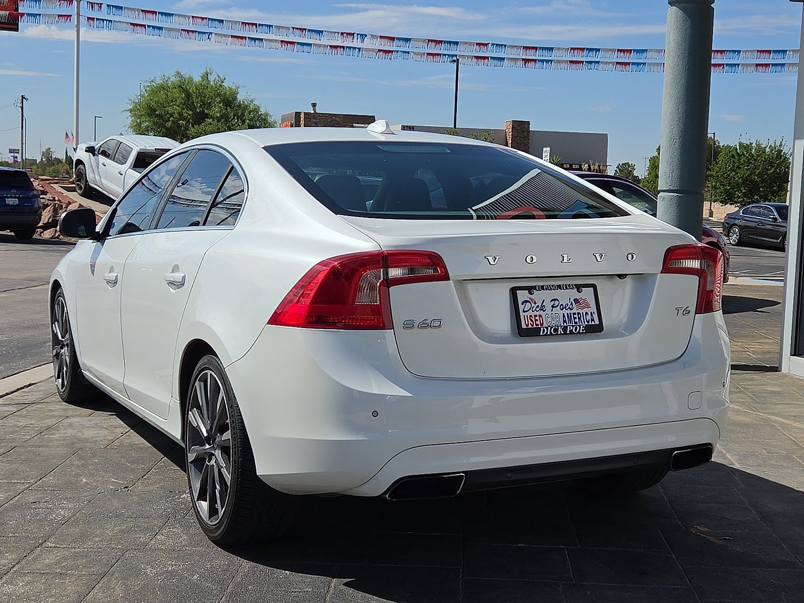 Used 2015 Volvo S60 T6 Platinum FWD image 4