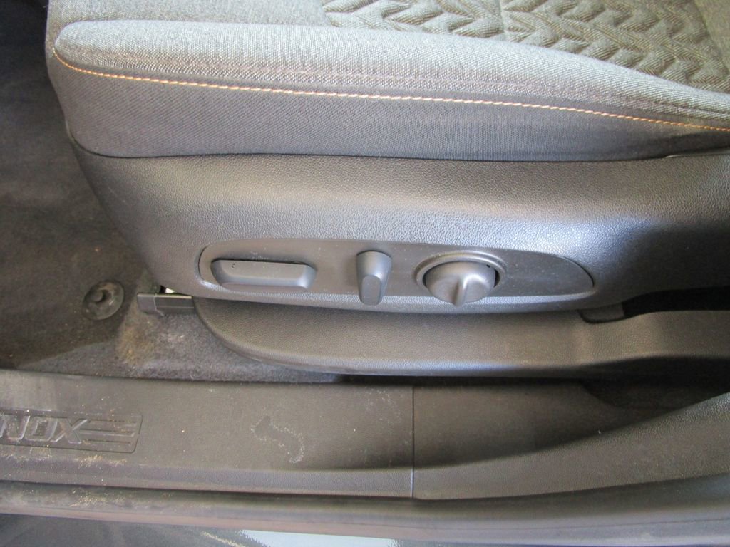 Used 2023 Chevrolet Equinox LT w/ LPO, Floor Liner Package FWD image 23