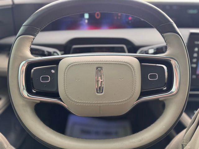 Used 2024 Lincoln Nautilus Reserve w/ Equipment Group 203A AWD/4WD image 9