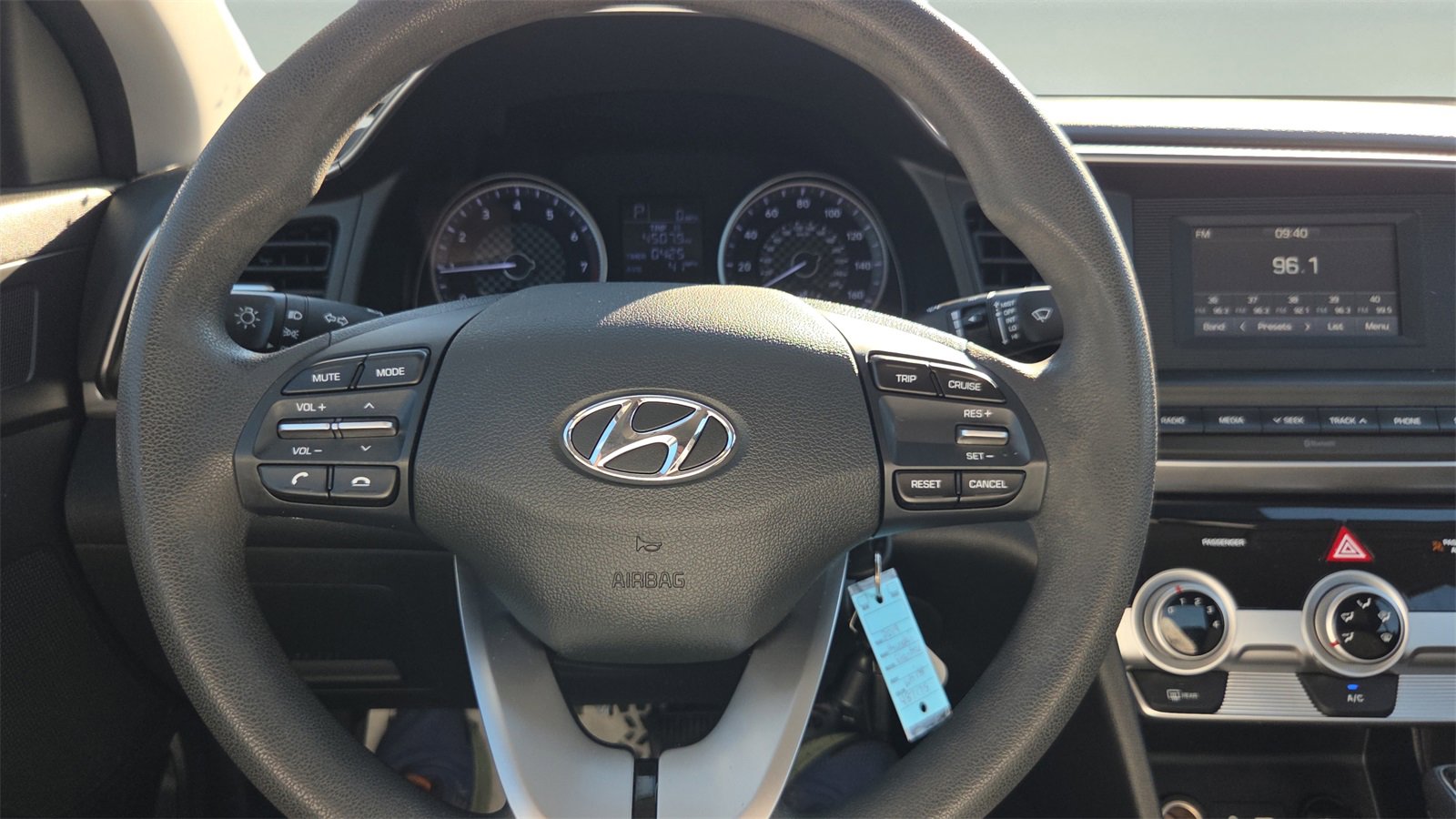 Used 2019 Hyundai Elantra SE w/ Cargo Package image 11