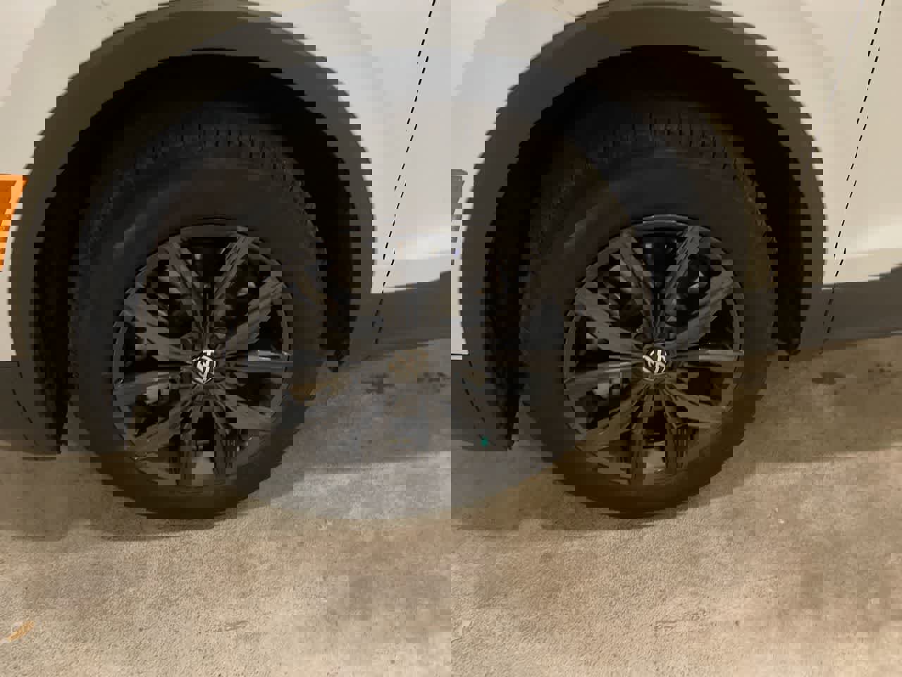 Used 2024 Volkswagen Tiguan SE image 10