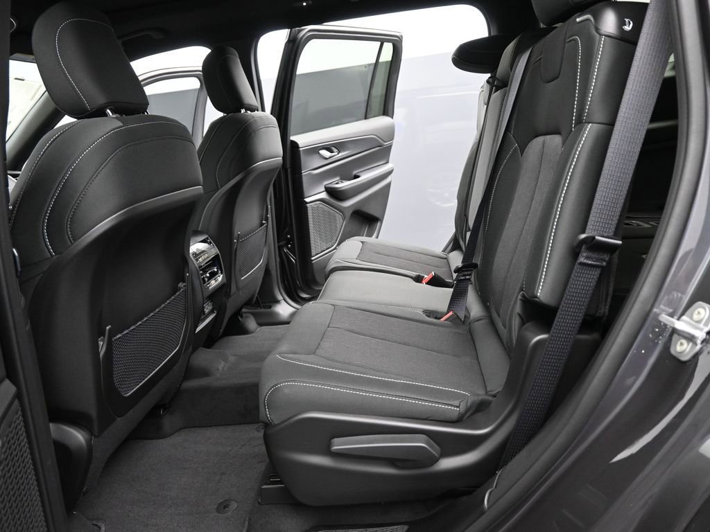 New 2025 Jeep Grand Cherokee L Laredo w/ Luxury Tech Group I image 13