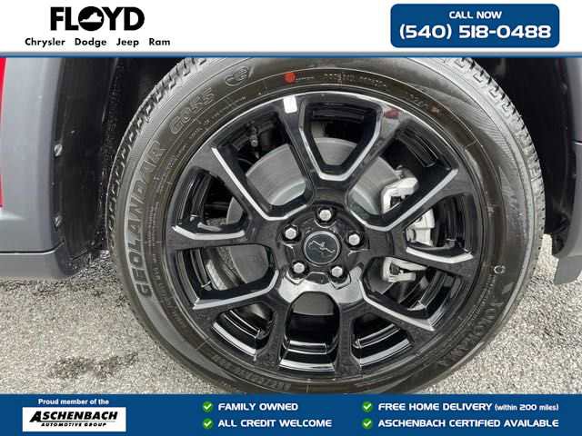 New 2025 Jeep Compass Latitude w/ Convenience Group image 30